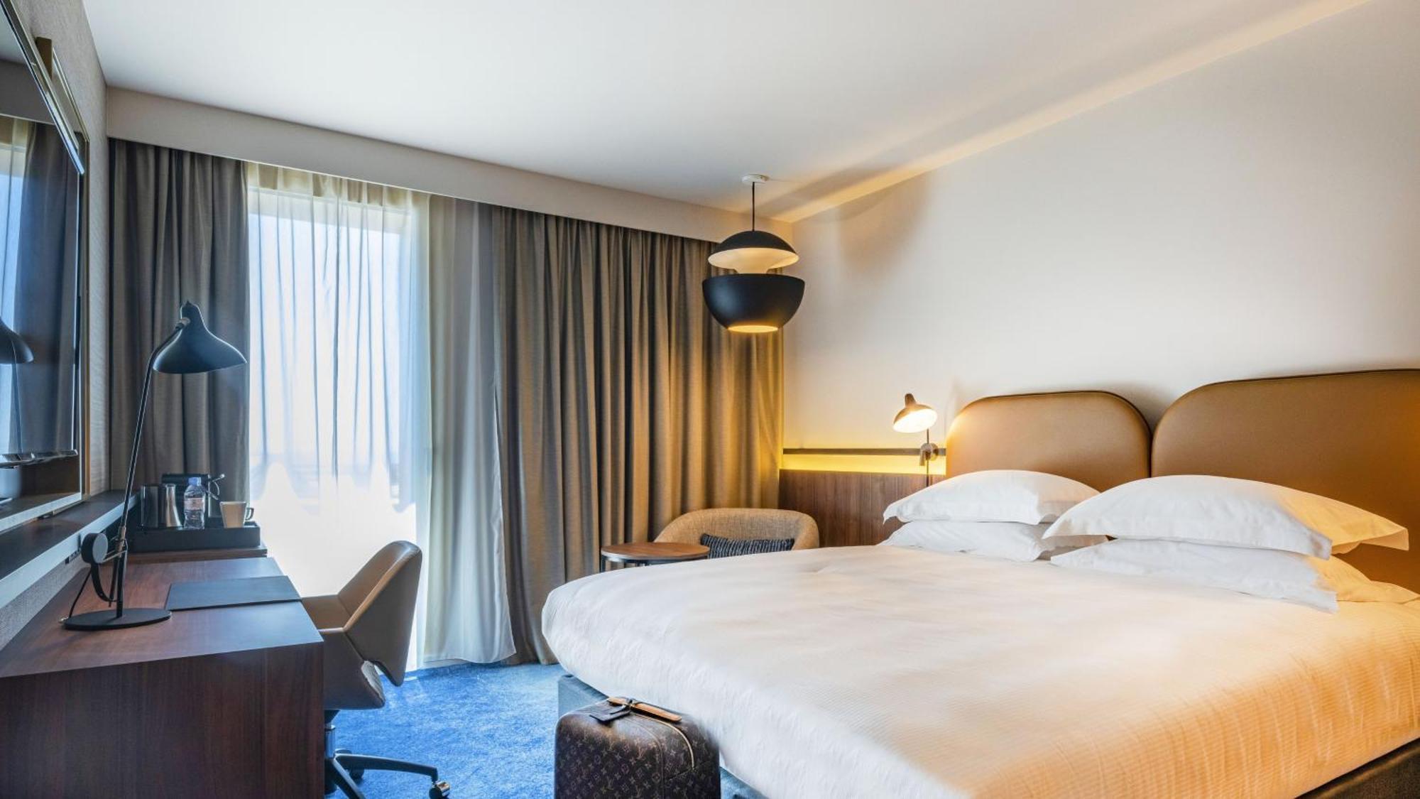 Crowne Plaza - Nice - Grand Arenas By Ihg Екстериор снимка